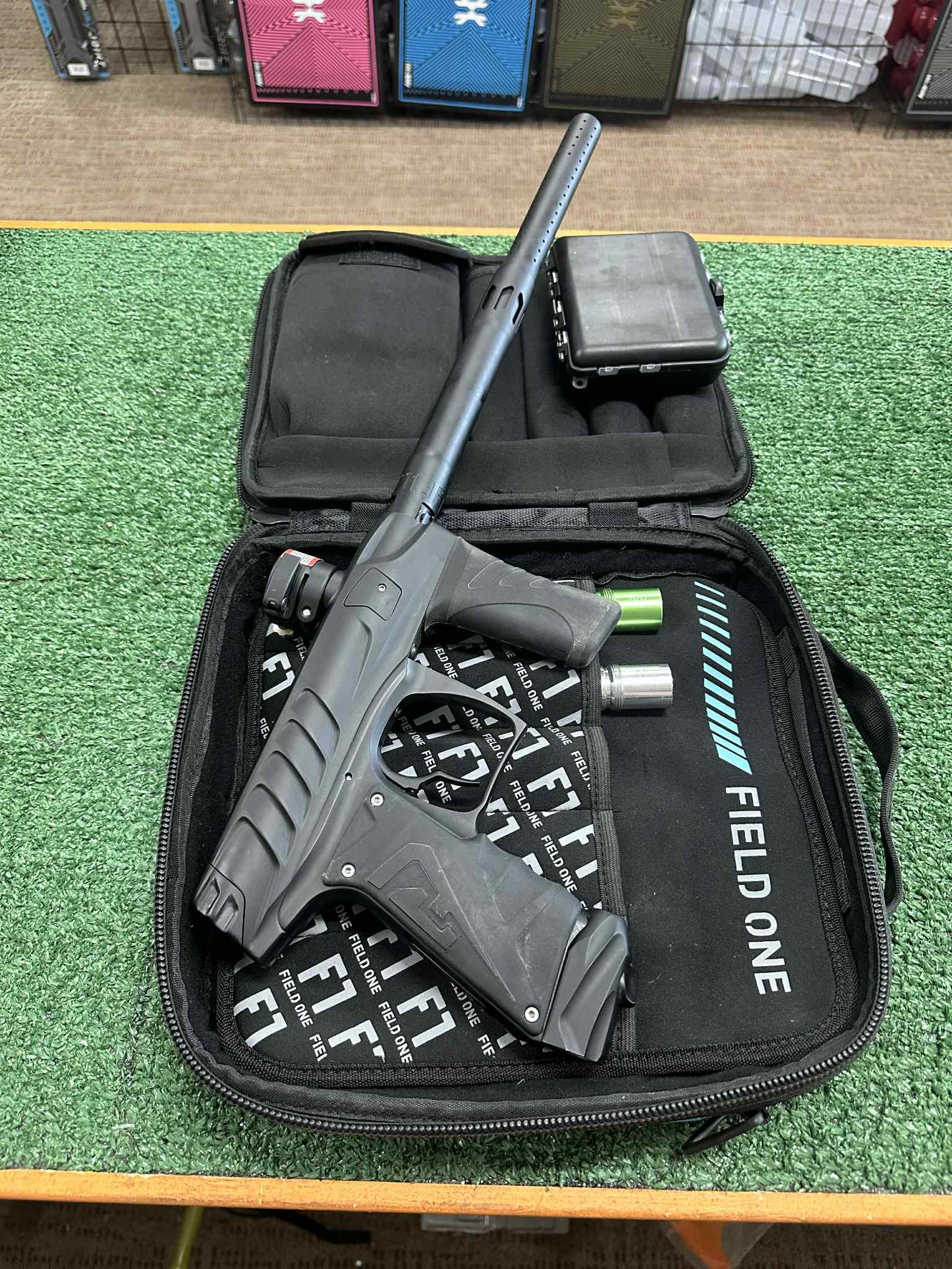 Used F1 Force V1 - Dust Black(#01475)