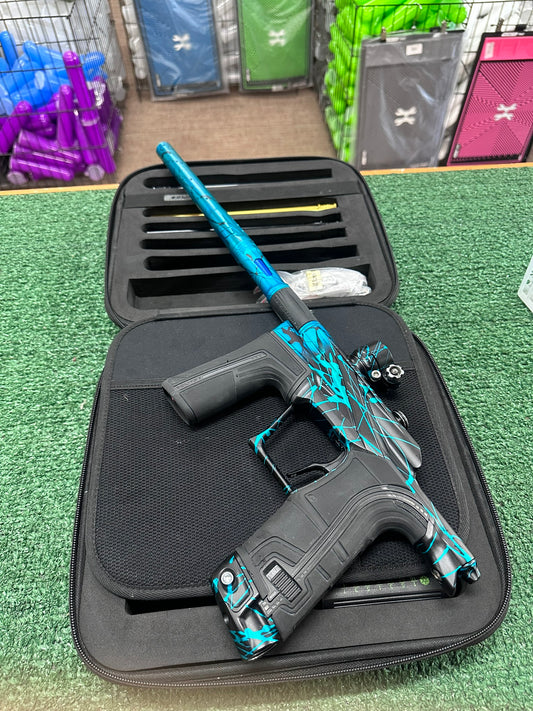 Used Eclipse LV2 - Black/Teal Fade Splash(#53043)