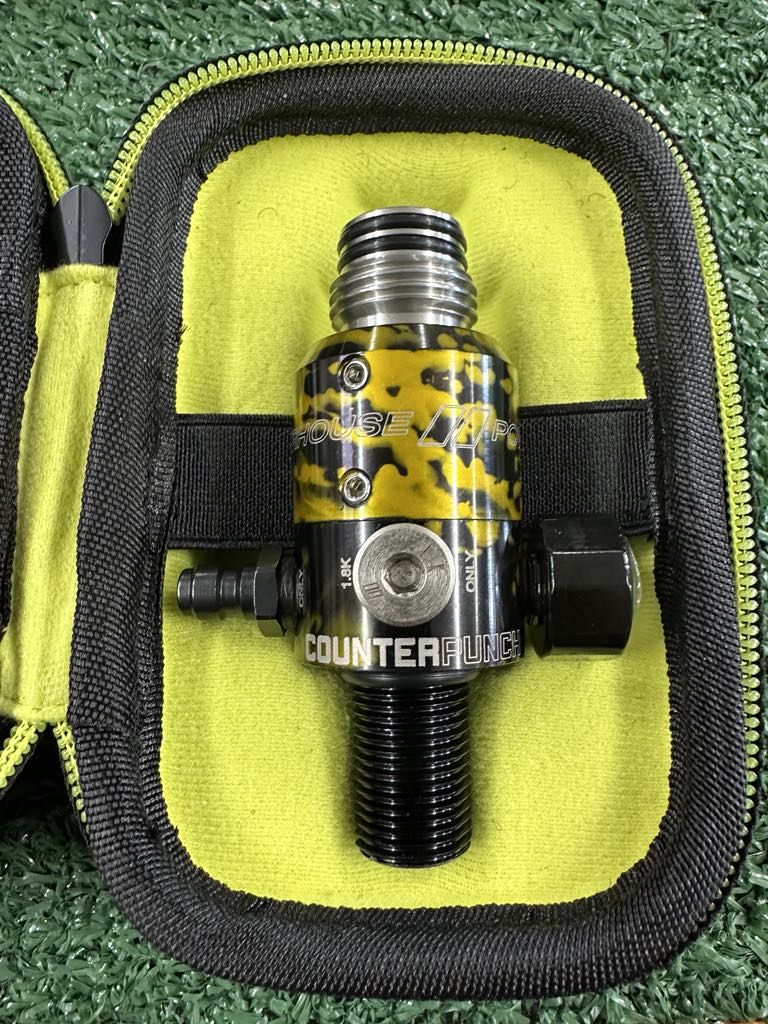 POWERHOUSE COUNTERPUNCH REGULATOR - Splash - Black/Gold