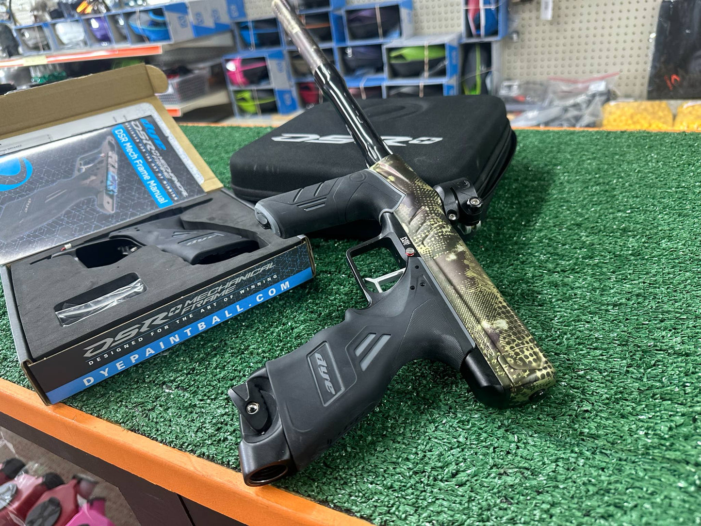 Used Dye DSR+ W/ Mech Frame - DyeCam