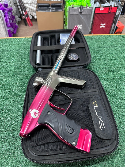 USED Luxe Tm40 - Red/Grey Fade(#TM-2993)