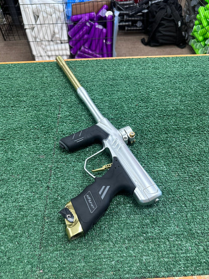 Used DSR + - White/Gold(#+L054310177)