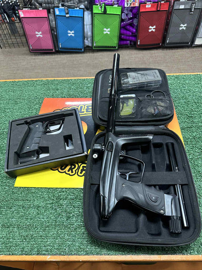 Used Luxe TM40 W/ Mech Frame - Black (#TM-5500)