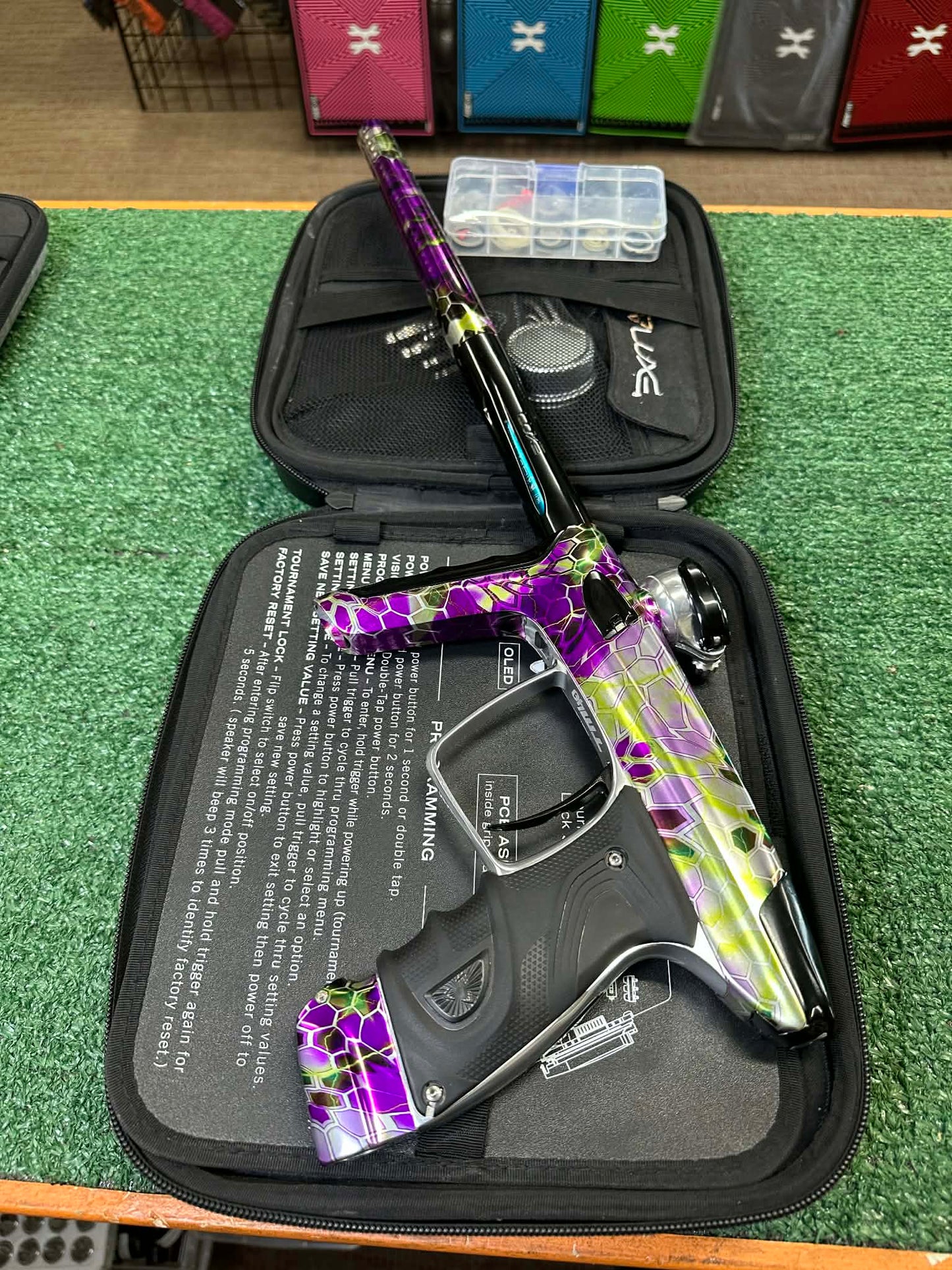 Used Luxe TM40 - Technohex Purple (#tm-5592)